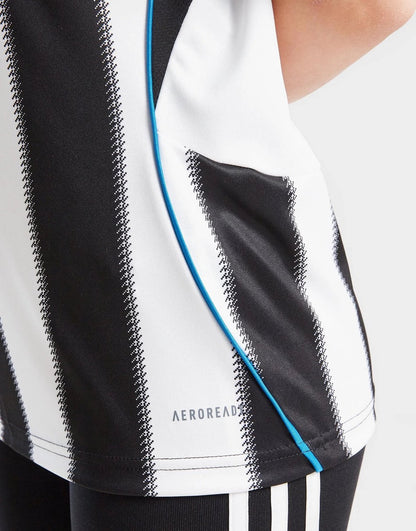 ADIDAS NEWCASTLE UNITED FC 2025/26 HOME SHIRT JUNIOR